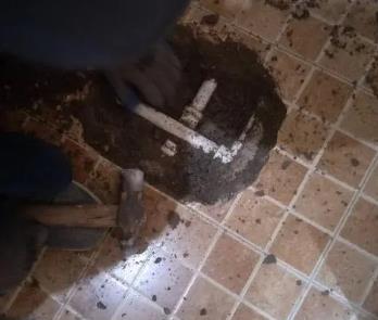 纳雍卫生间漏水维修公司为您分享下卫生间渗水如何处理及注意事项